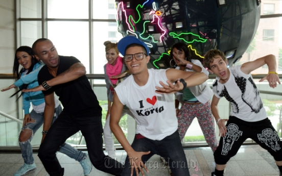 Colombians take to stage in homeland of K-pop