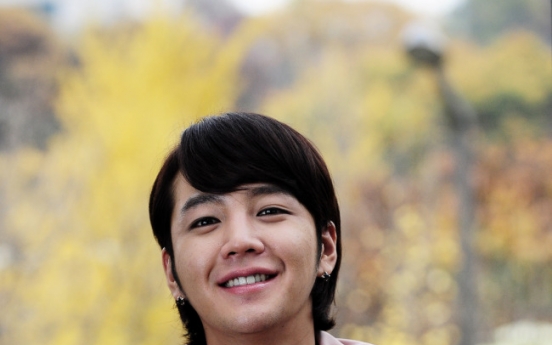 Jang Geun-suk tops Japan’s Oricon Chart