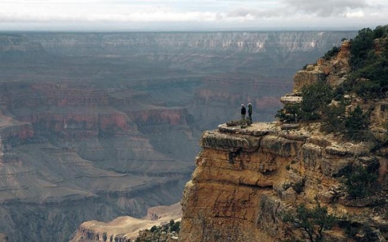 Hiking the Grand Canyon rim to rim