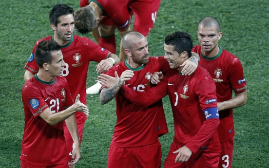 Portugal beats Netherlands 2-1 at Euro 2012