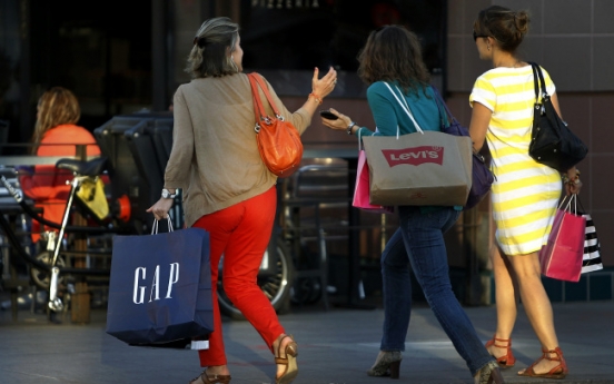 U.S. consumer spending, wages flat