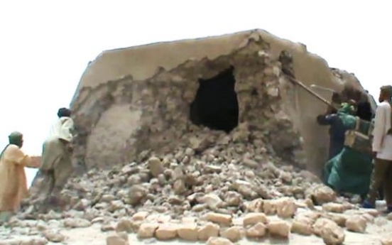 Islamists continue destroying Timbuktu heritage