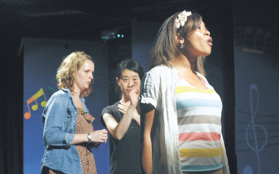 Acting troupe brings expat theater to Ulsan