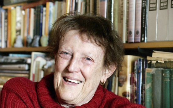 New Zealand author Margaret Mahy dies