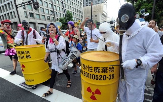 Anti-nuclear protesters surround Japan parliament