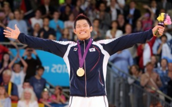 Judoka Kim Jae-bum wins gold