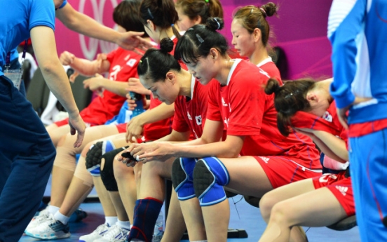 No medals for Korea as handball, volleyball teams fall in semis