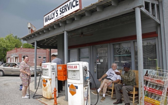 Visitors come to Mount Airy for Mayberry