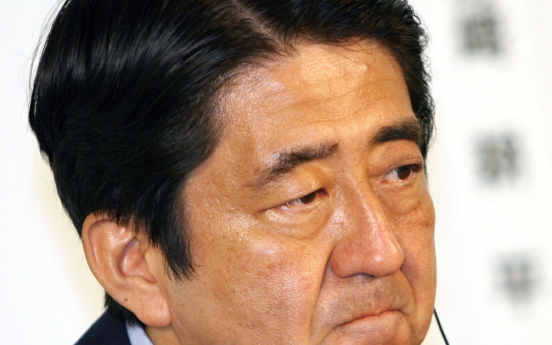 [Newsmaker] Ex-prime minister fans Japan’s nationalist fever