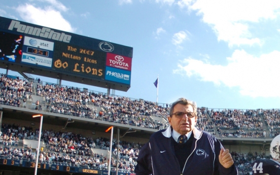 Posnanski’s ‘Paterno’ complicates Penn State story