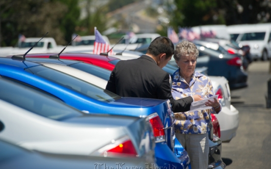 Vehicle sales seen buoyed in U.S. as incentives grow