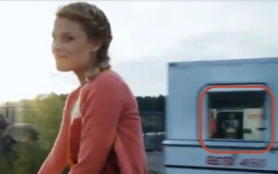 Nokia caught faking TV ad