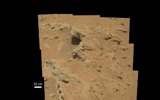 Mars rover finds signs of ancient stream