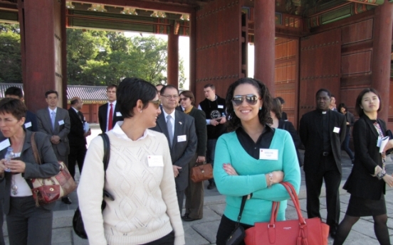 Envoys learn value of nature in Changdeok Palace tour