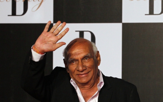 Veteran Bollywood director Chopra dies