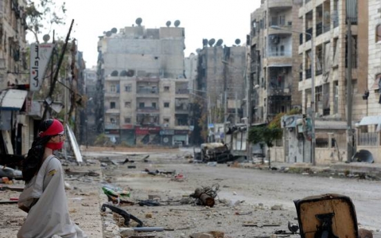 Brahimi pushes for cease-fire despite raging Syria violence