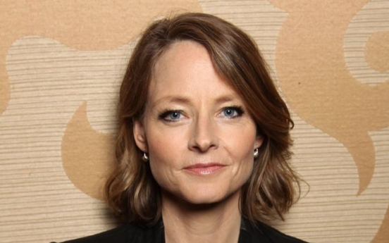 Jodie Foster earns lifetime achievement honor at Globes