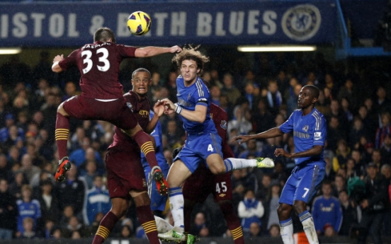 Chelsea, Man City battle to draw