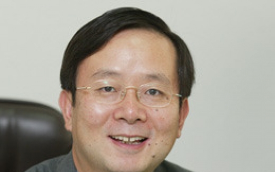 Former KCC member Shin to head EBS