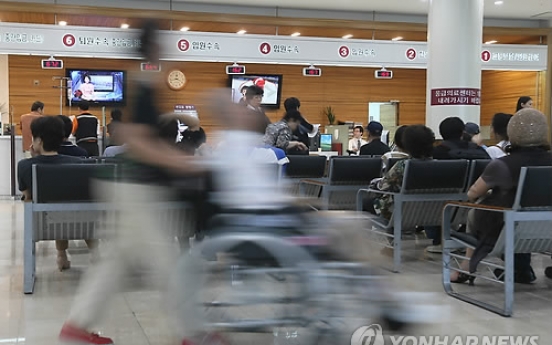 Koreans' lifetime medical bill averages 100 mln won