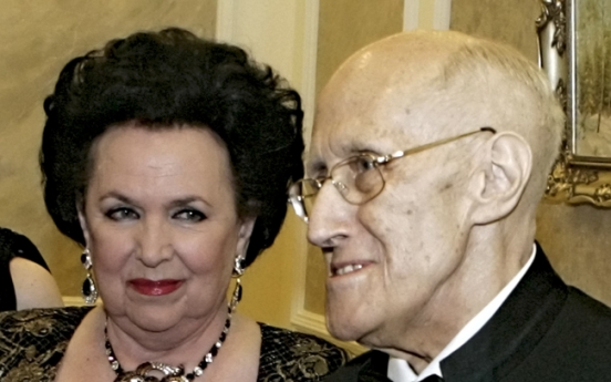 Russian opera great Galina Vishnevskaya dies at age 86