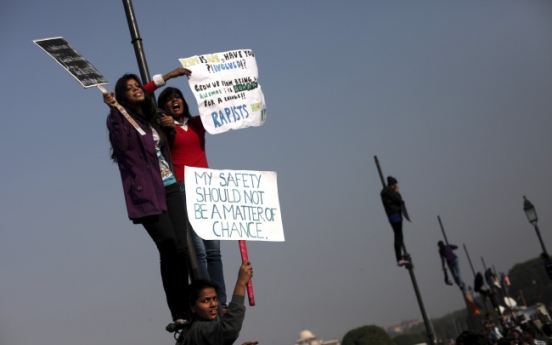 Gang rape protesters clash with Indian police