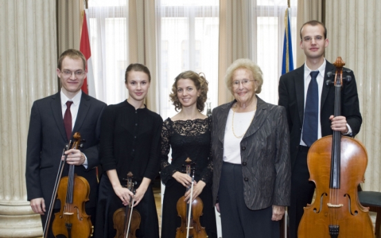 Renowned opera singer in Vienna going strong at 95