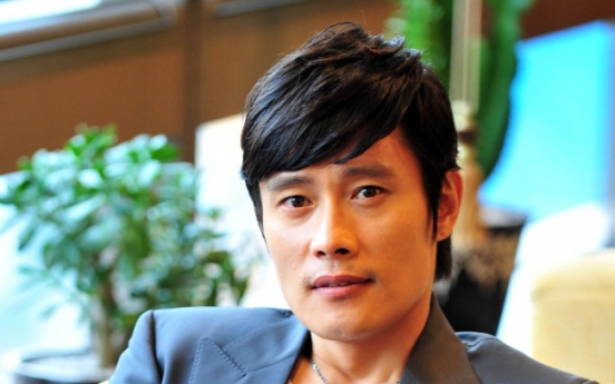 Lee Byung-hun chosen as ‘actor of 2012’ in poll