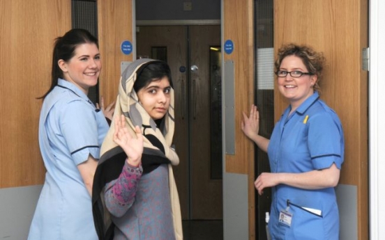 Pakistan’s Malala discharged from British hospital