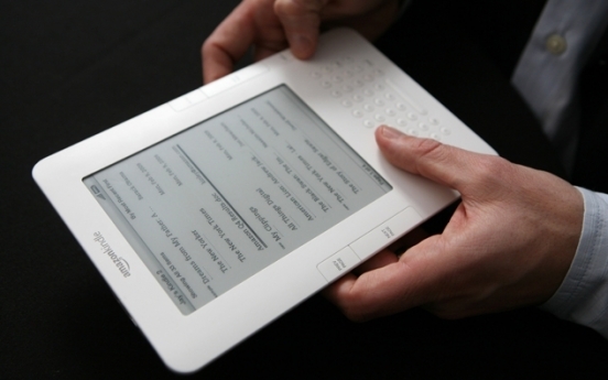 Seniors become main users of e-readers in U.K.