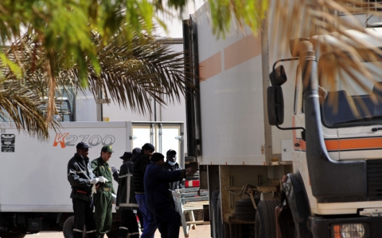 Algeria says 37 foreigners killed in siege