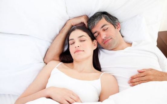 Couples who sleep well are less selfish: study