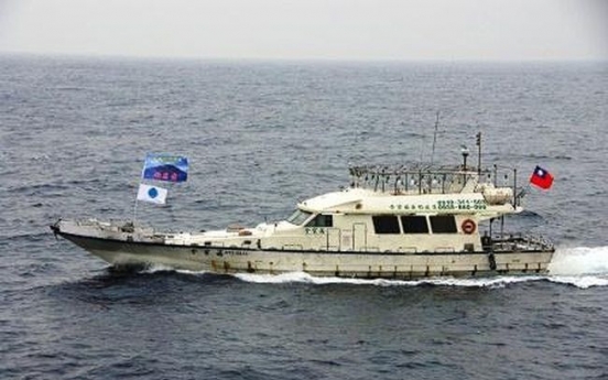 Taiwan boat leaves islands after Japan duel