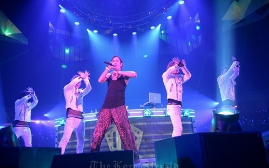 Jang Geun-suk draws 10,000 fans to concert with Team H