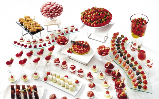 Strawberry dessert promotion at JW Marriott Hotel Seoul