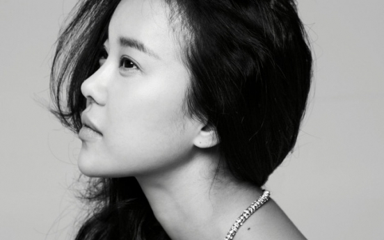 Baek Ji-young to make official debut in Japan