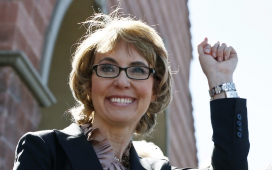 Giffords to receive JFK Profile in Courage award