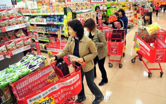 Seoul City declares war on big stores with sales ban plan