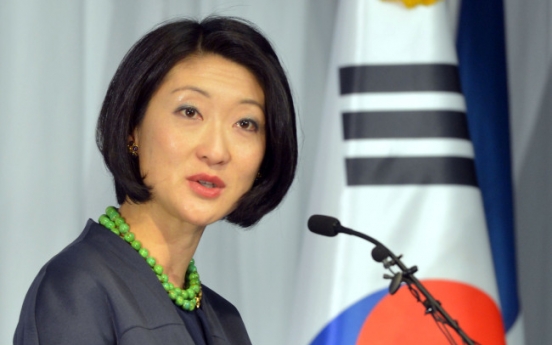 French minister seeks ‘amitie’ with Korea