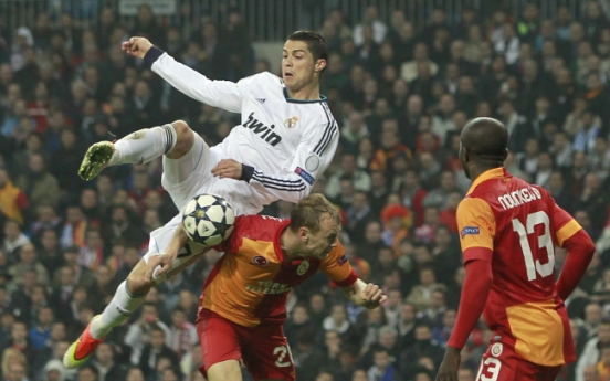 Ronaldo, Real trounce Galatasaray