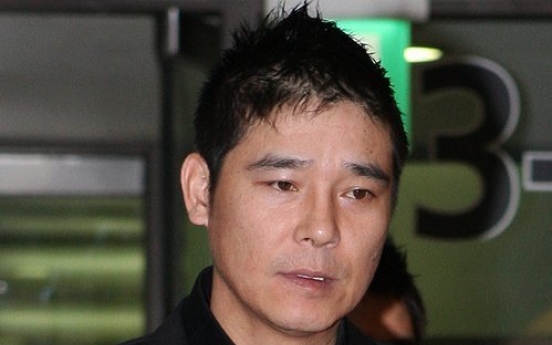 Popular singer-actor Im files for divorce