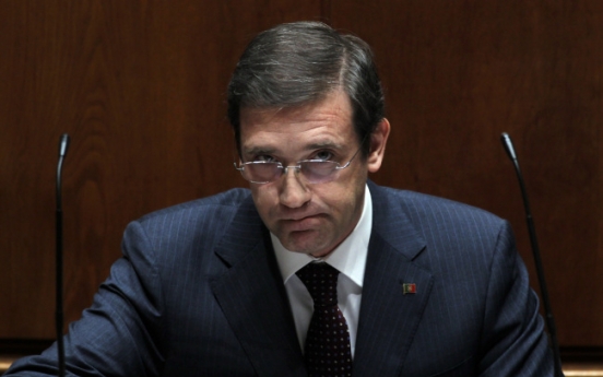 Portugal announces heavy spending cuts