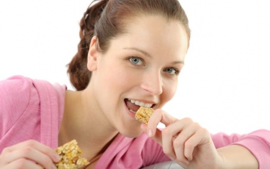 Smart choice of snacks for slimmer and healthier body