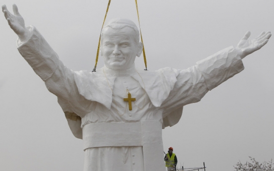 Giant John Paul II statue readied for unveiling