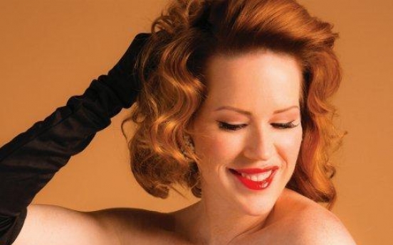 Eyelike: Molly Ringwald brings genuineness on jazz debut