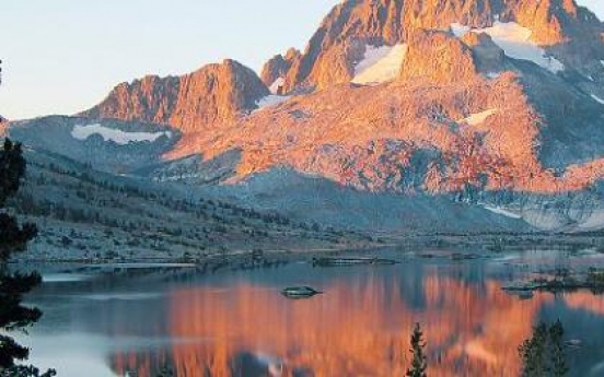 Hard-core hiking on Yosemite backcountry adventure