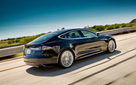 Tesla Model S tops GM Volt in North American plug-in race