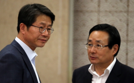 Two Koreas face tough talks in Seoul