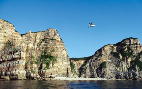 South Korea’s northernmost island surprisingly peaceful