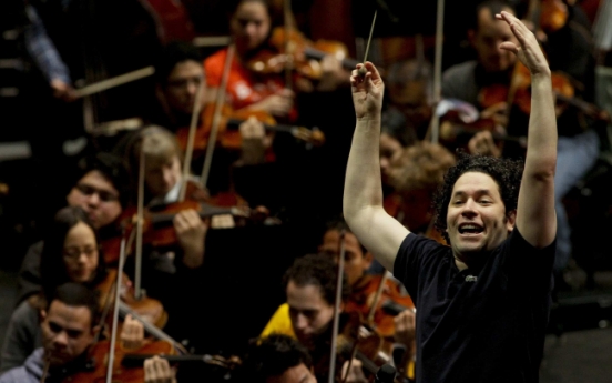 Gustavo Dudamel is bowled over by the Bowl